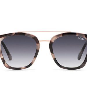 NWT Quay Sweet Dreams Milky Tortoise / SMKFD